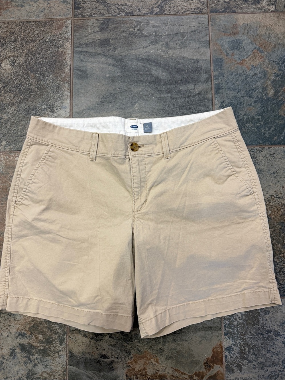 Old Navy Khaki Beige Women’s Bermuda Shorts